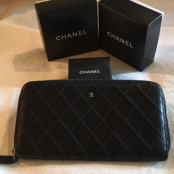 CHANEL Handbags - Authentic Black Chanel Wallet